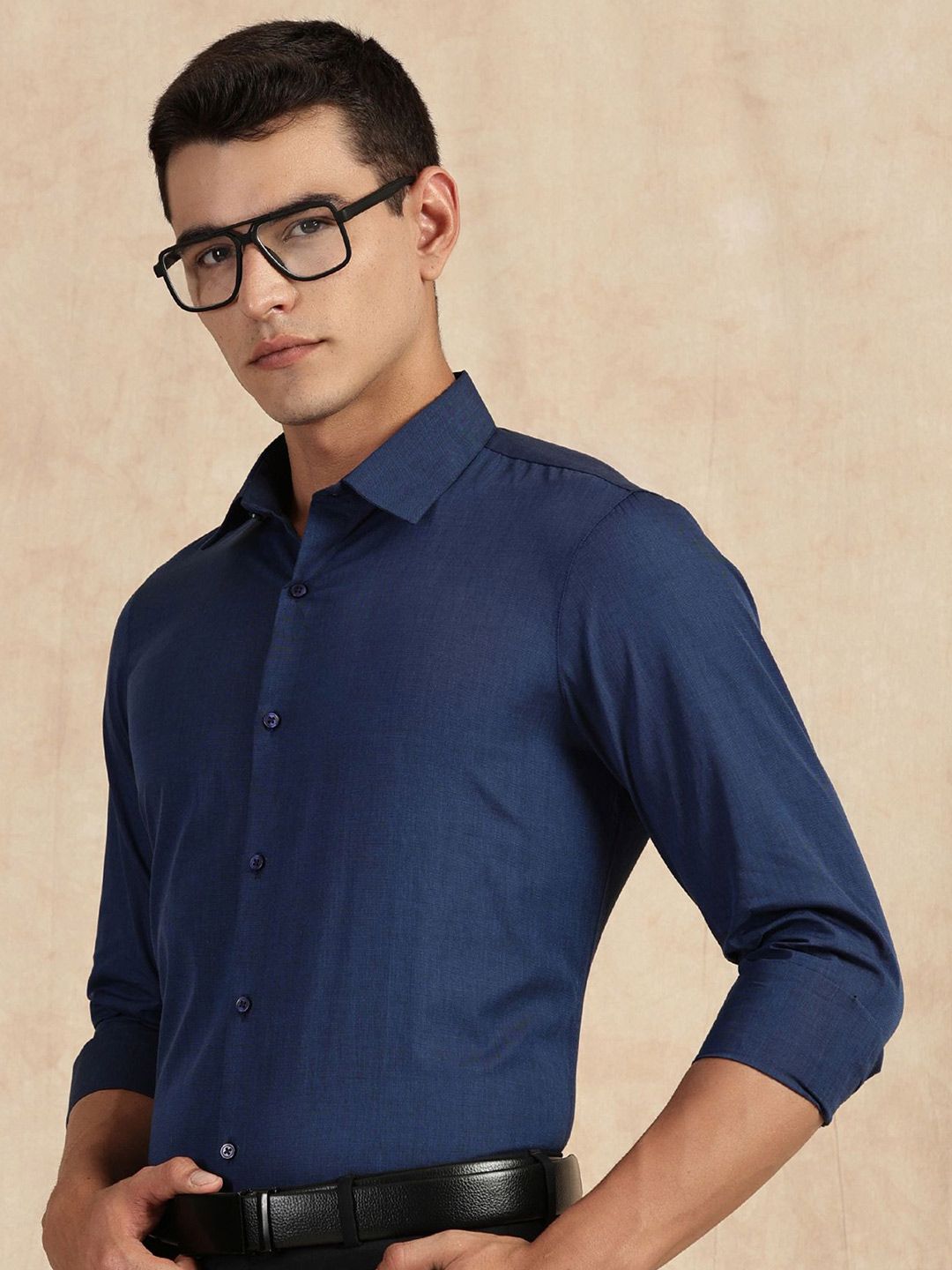 Thomas Scott Men Classic Slim Fit Solid Spread Collar Pure Cotton Formal Shirt