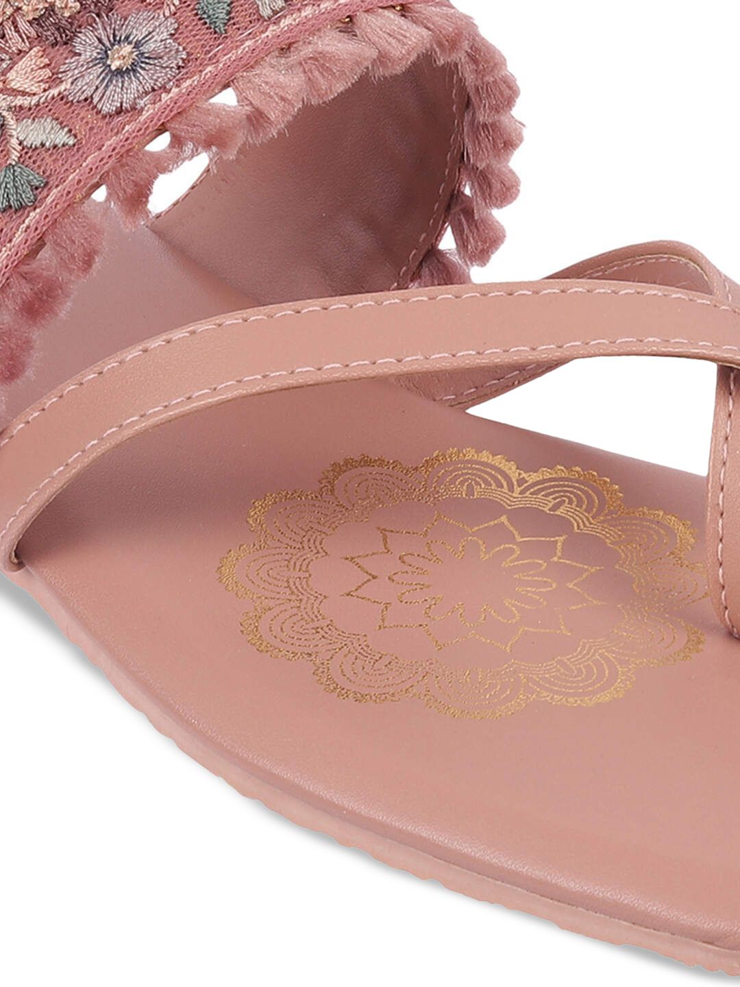Metro Women Embroidered One Toe Flats