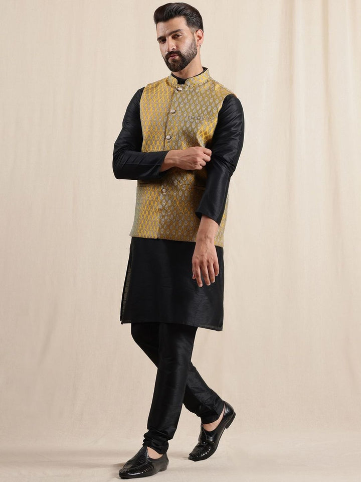 Anouk Men Regular Kurta with Pyjamas  & Nehru Jacket