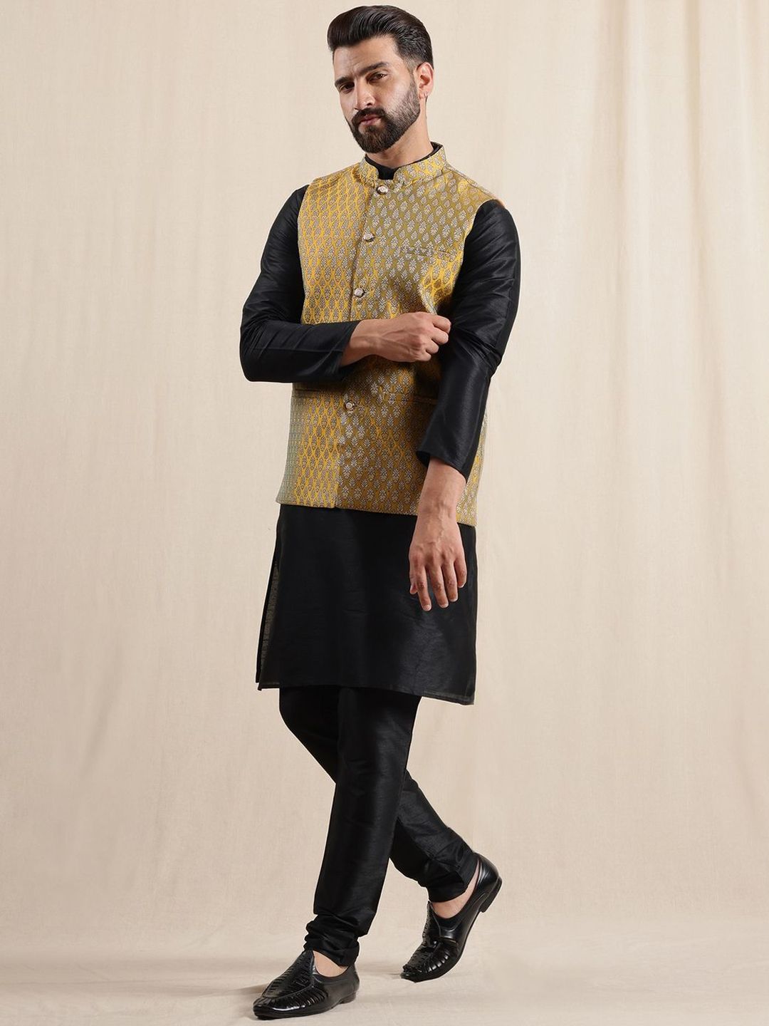 Anouk Men Regular Kurta with Pyjamas  & Nehru Jacket