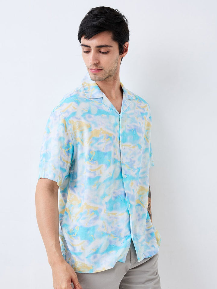 SPYKAR Men Relaxed Fit Cuban Collar Abstract Printed Cotton Casual Shirt