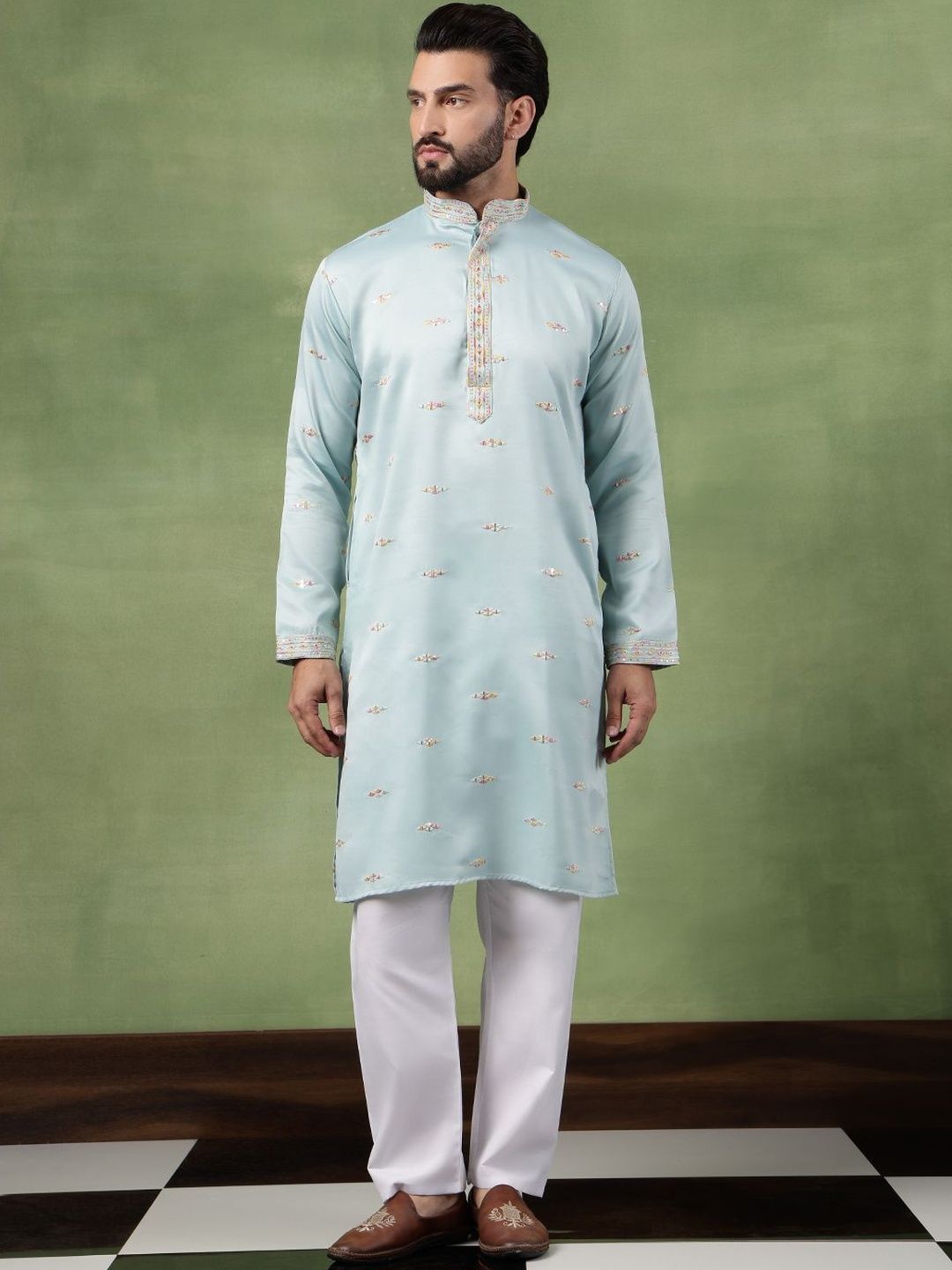 SOJANYA Men Ethnic Motifs Embroidered Sequinned Kurta