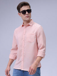 The Indian Garage Co Men Slim Fit Spread Collar Vertical Striped Casual Shirt