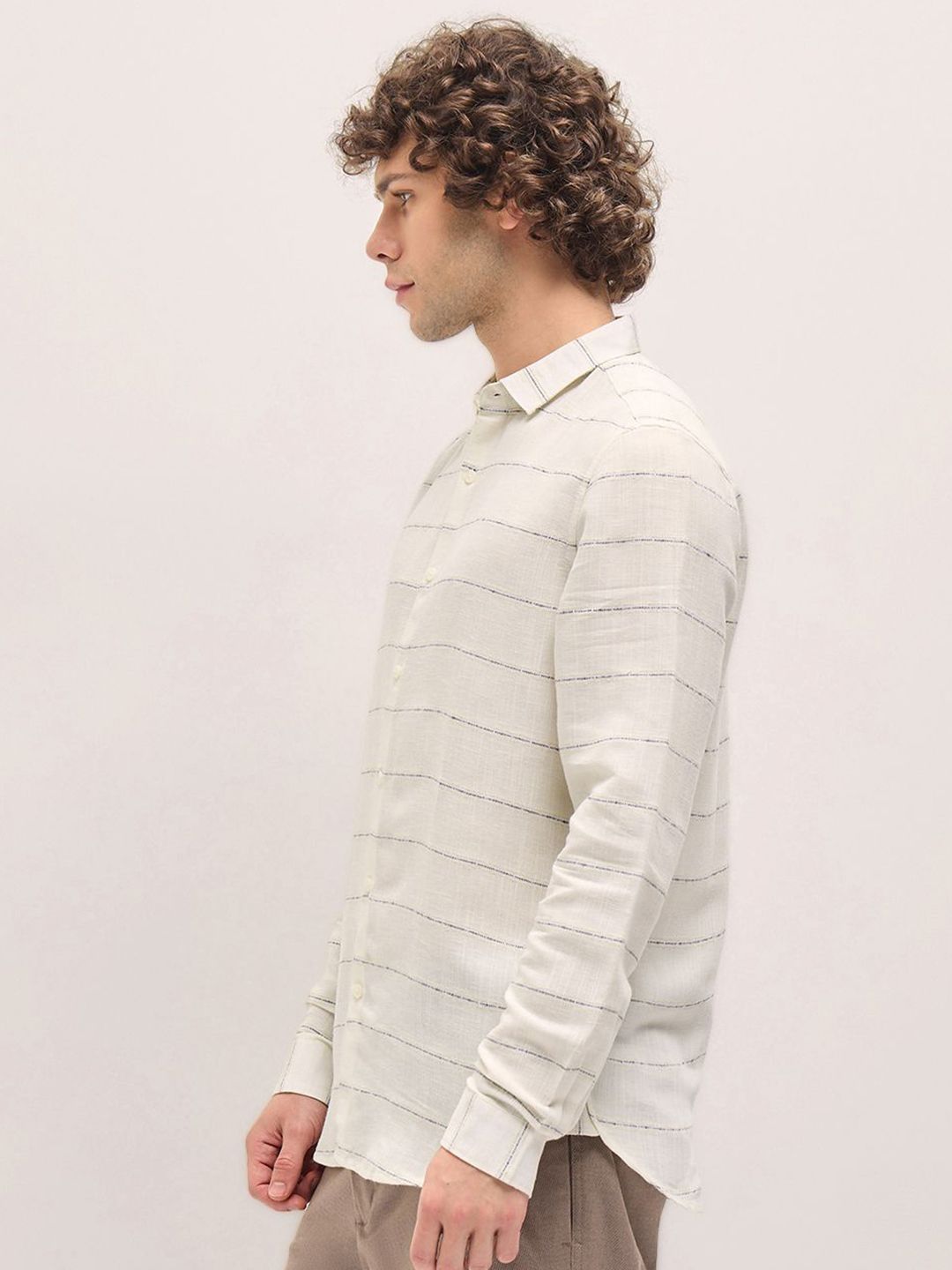 THE BEAR HOUSE Men Spread Collar Horizontal Striped Slim Fit Casual Shirt