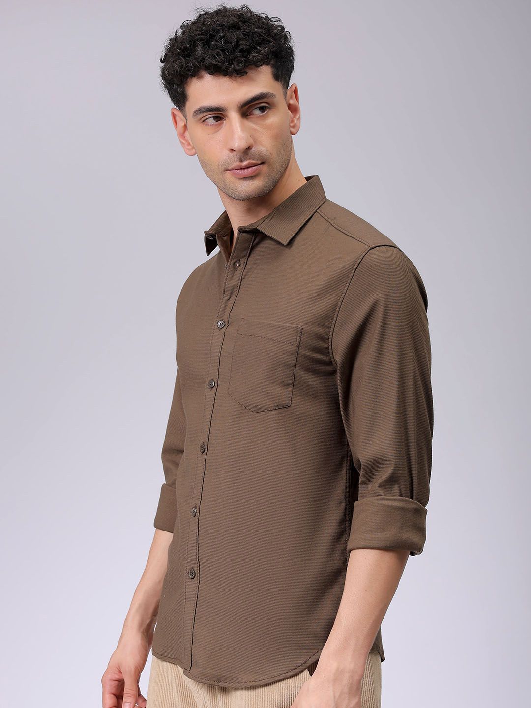 The Indian Garage Co Men Spread Collar Solid Slim Fit Casual Shirt