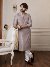 SOJANYA Men Embroidered Thread Work Kurta