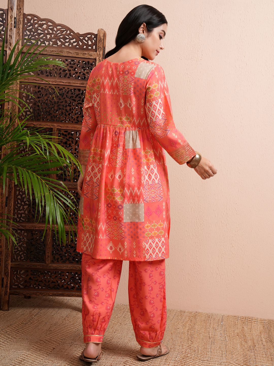 Vishudh Women Printed Kurta With Joggers Co-Ords