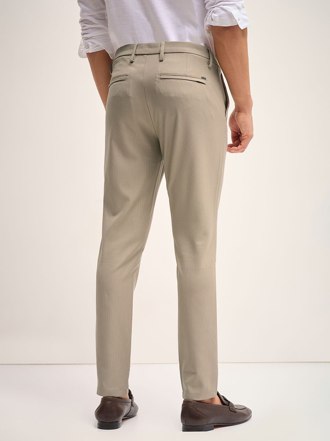 THE BEAR HOUSE Men Slim Fit Mid-Rise Flat-Front Trousers
