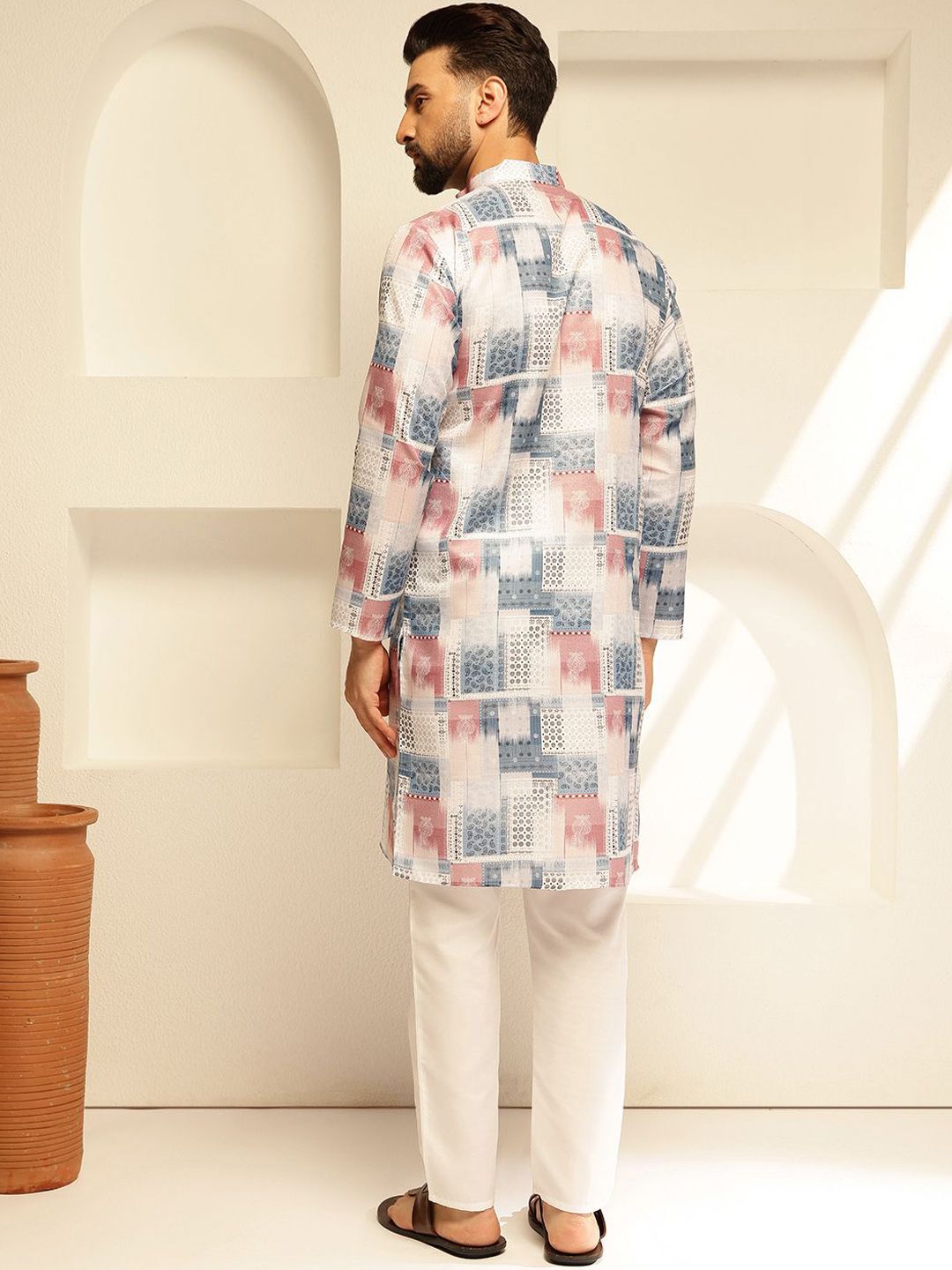 SOJANYA Geometric Printed Cotton Straight Kurta