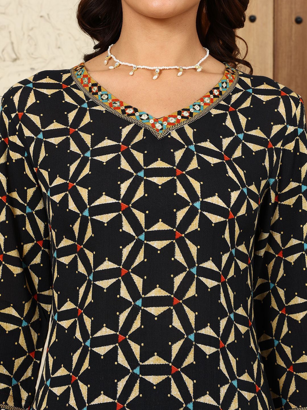W Women Ethnic Motifs Flared Sleeves Thread Work Kurta