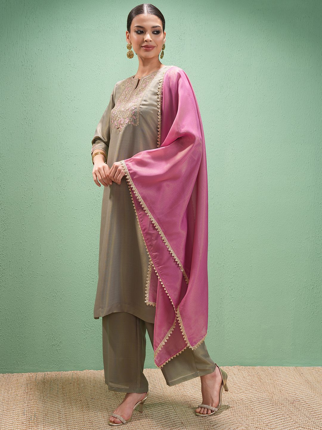 Vishudh Women Ethnic Motifs Embroidered Regular Thread Work Kurta with Trousers & With Dupatta