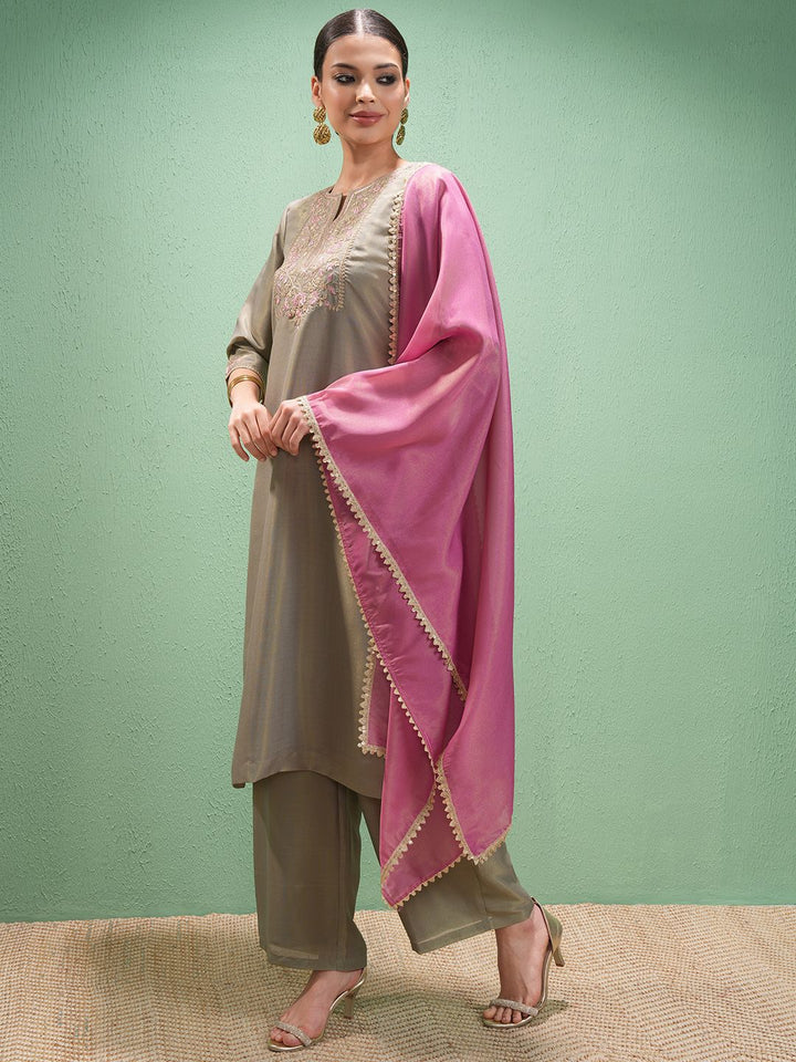 Vishudh Women Ethnic Motifs Embroidered Regular Thread Work Kurta with Trousers & With Dupatta
