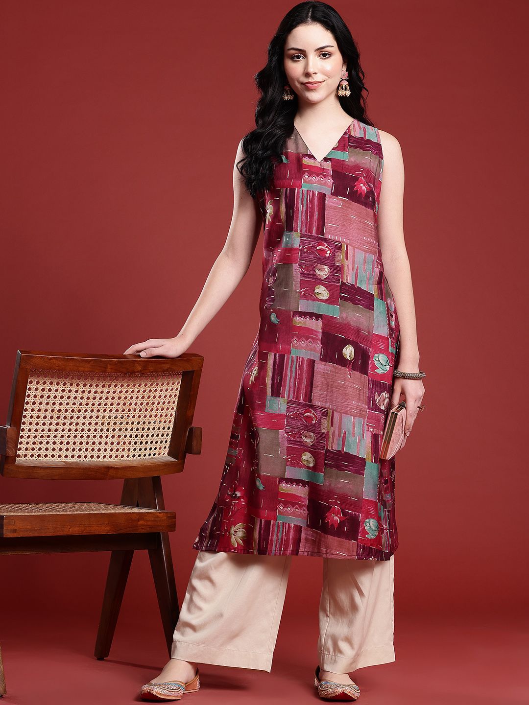 Anouk Printed V-Neck Straight Kurta
