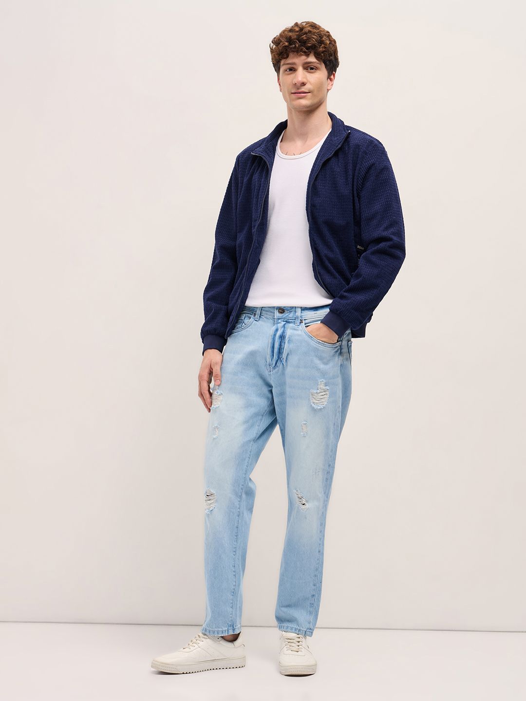 THE BEAR HOUSE Men Light Blue Distressed Relaxed Fit Jeans