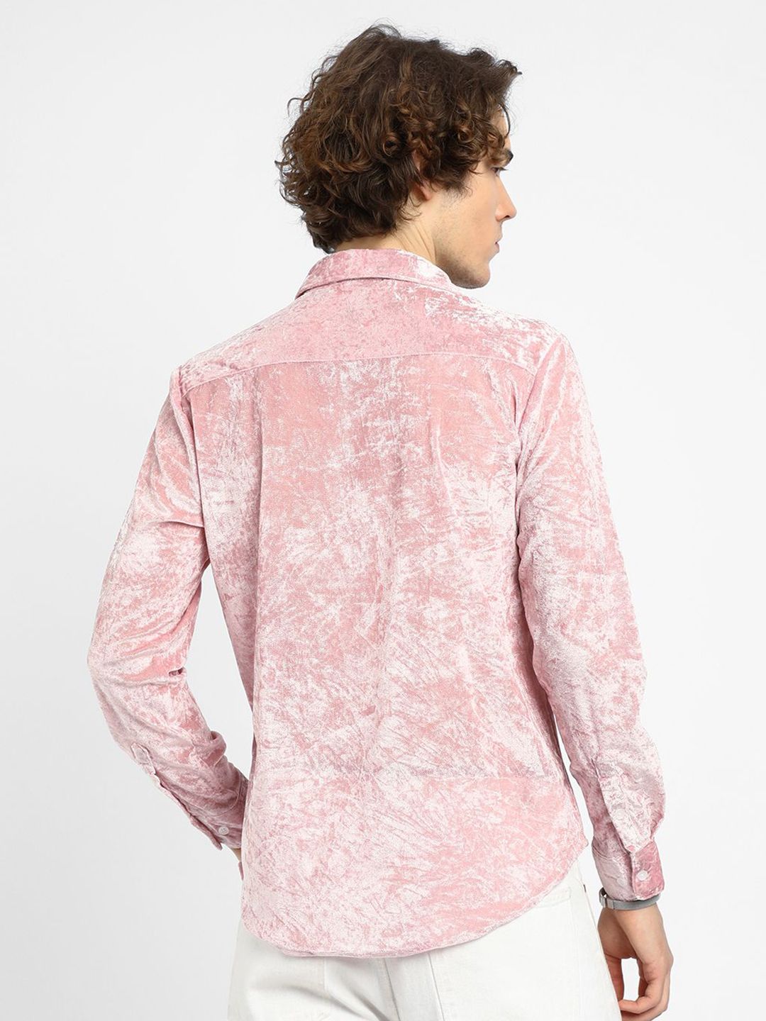 Campus Sutra Men Comfort Spread Collar Textured Casual Shirt