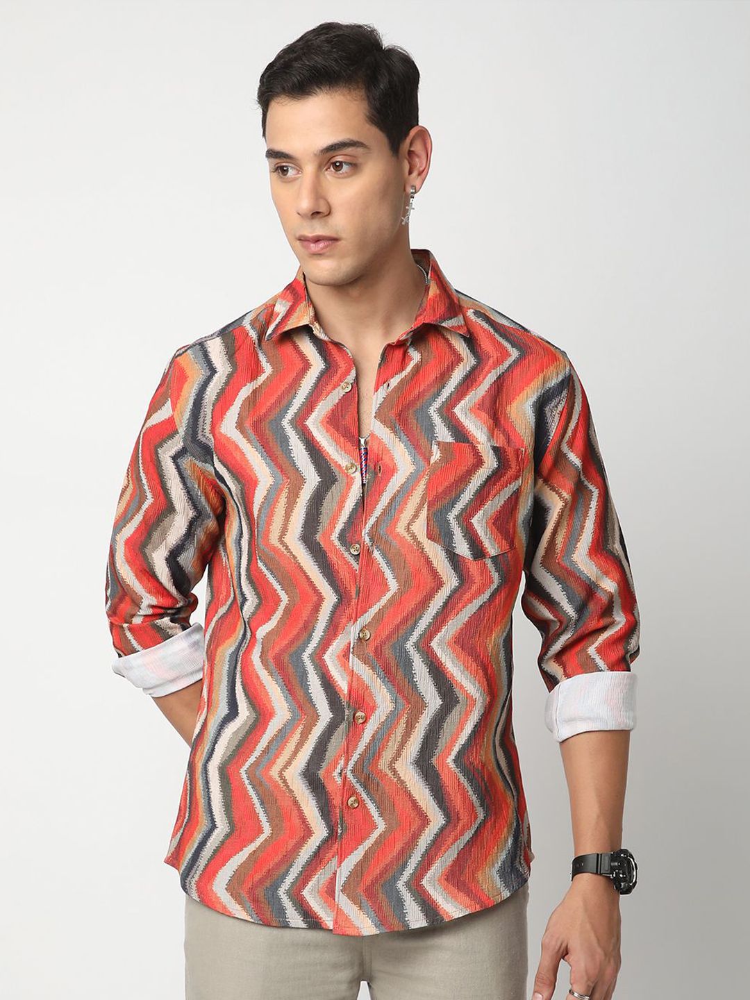 VASTRADO Men Classic Spread Collar Chevron Slim Fit Casual Shirt