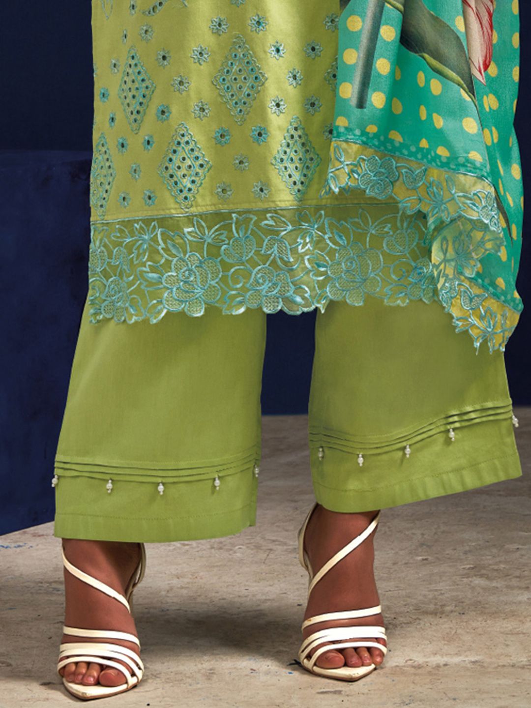 Indo Era Women Floral Embroidered Regular Thread Work Kurta with Trousers & With Dupatta