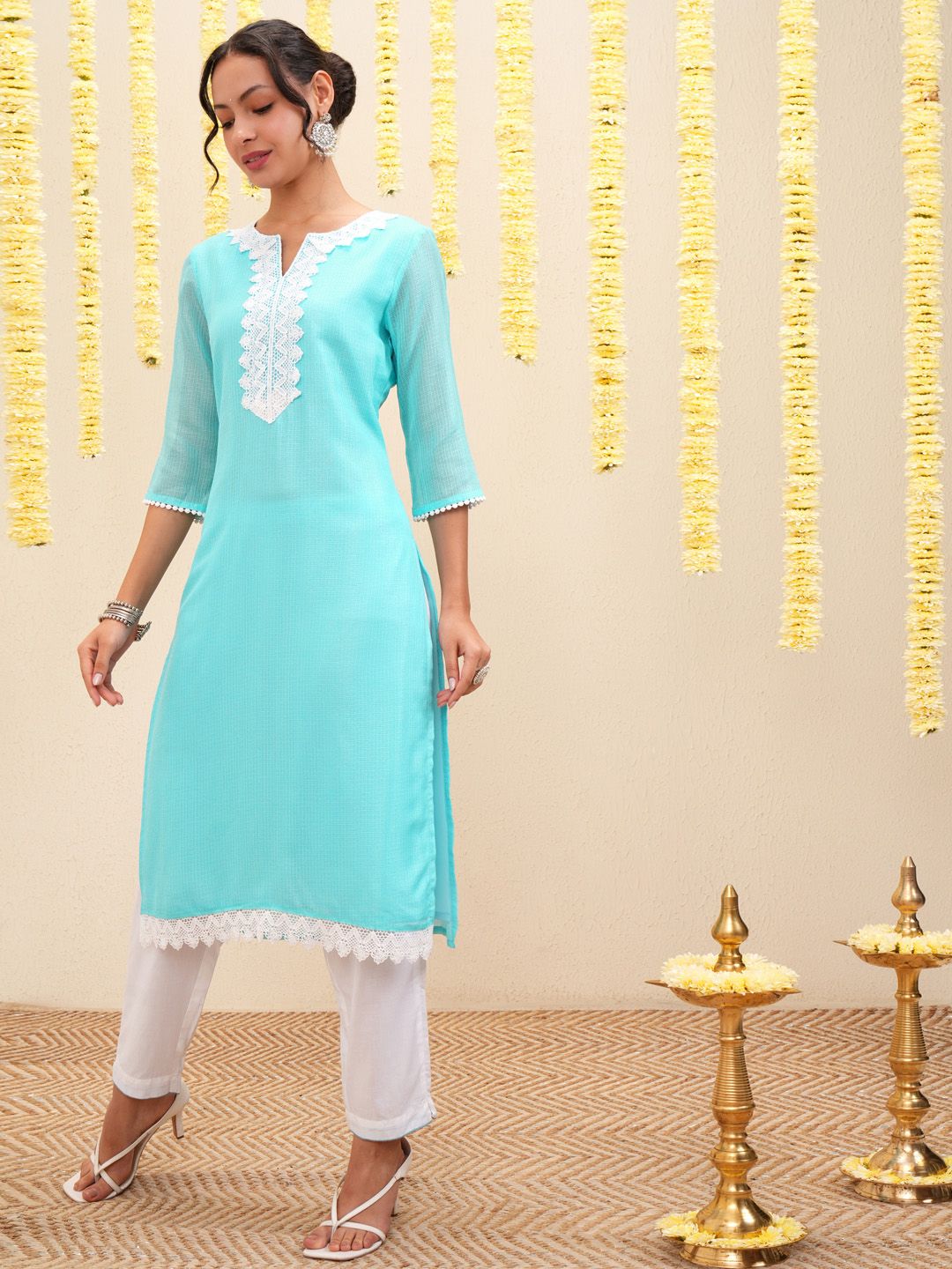Vishudh Floral Embroidered Notch Neck Straight Kurta