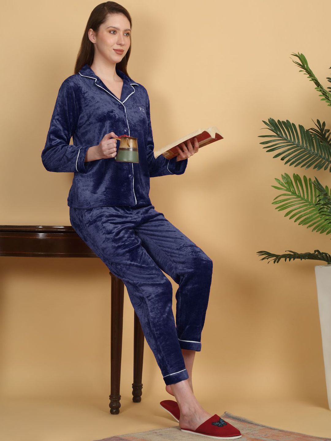 KLOTTHE Lapel Collar Woollen Shirt With Pyjamas