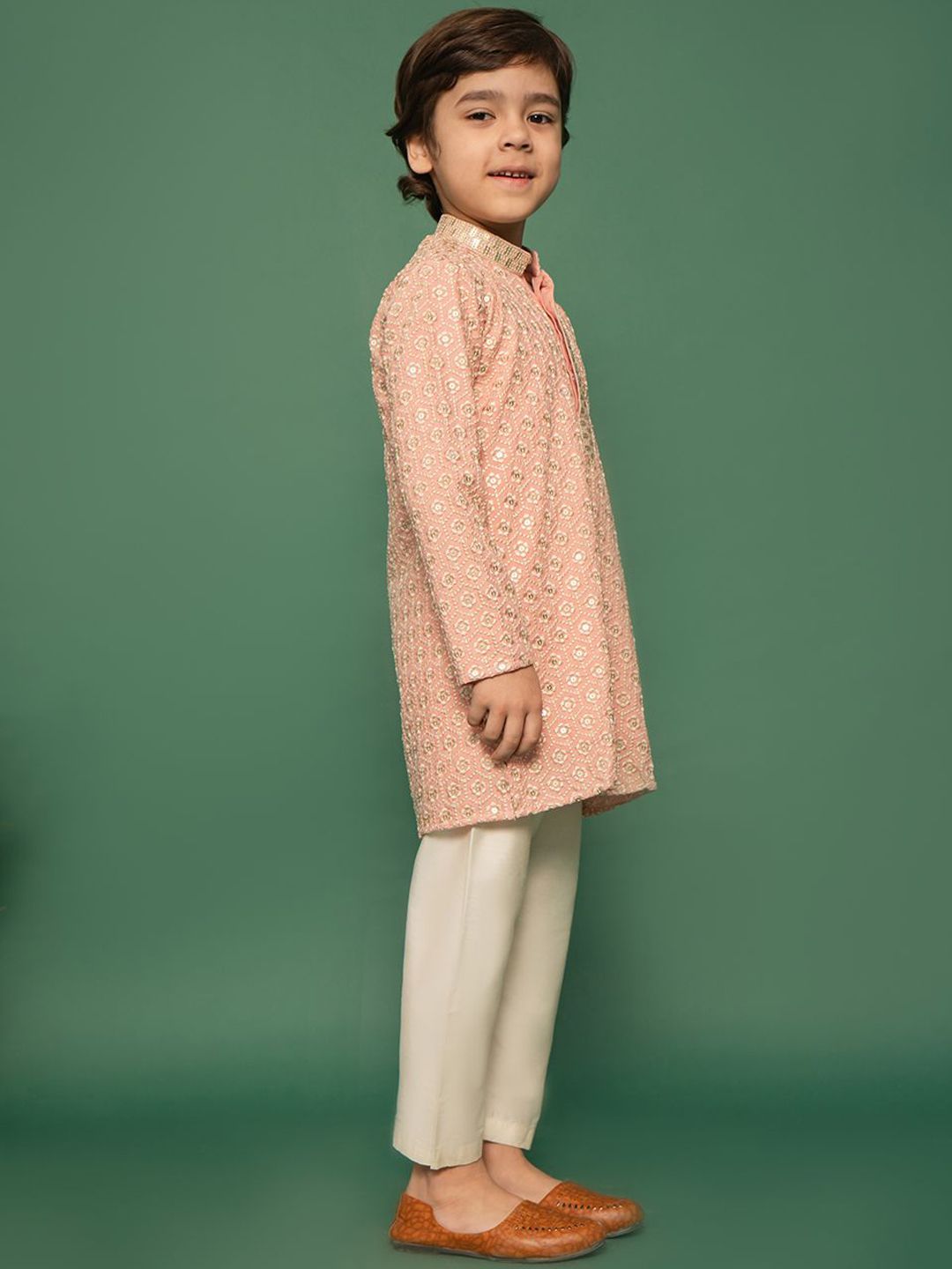 VASTRAMAY Boys Embroidered Regular Thread Work Kurta with Pyjamas