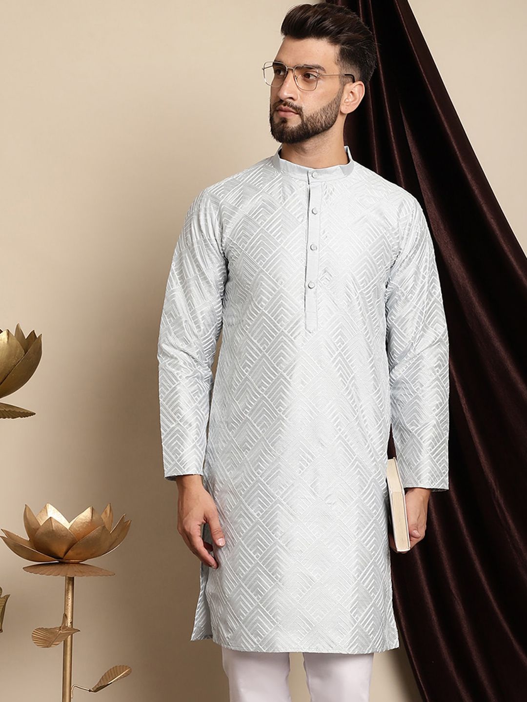 Anouk Geometrik Bersulam Kolar Sutera Kapas Kurta Biasa