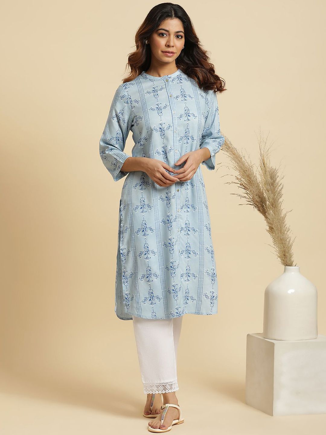 W  Abstarct Printed Mandarin Collar Straight Kurta