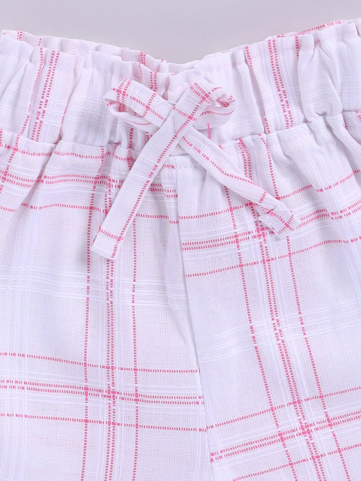 Moms Love Infant Girls Cotton Checked Top with Shorts