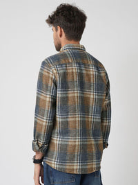 VASTRADO Men Classic Slim Fit Tartan Checked Cutaway Collar Cotton Casual Shirt