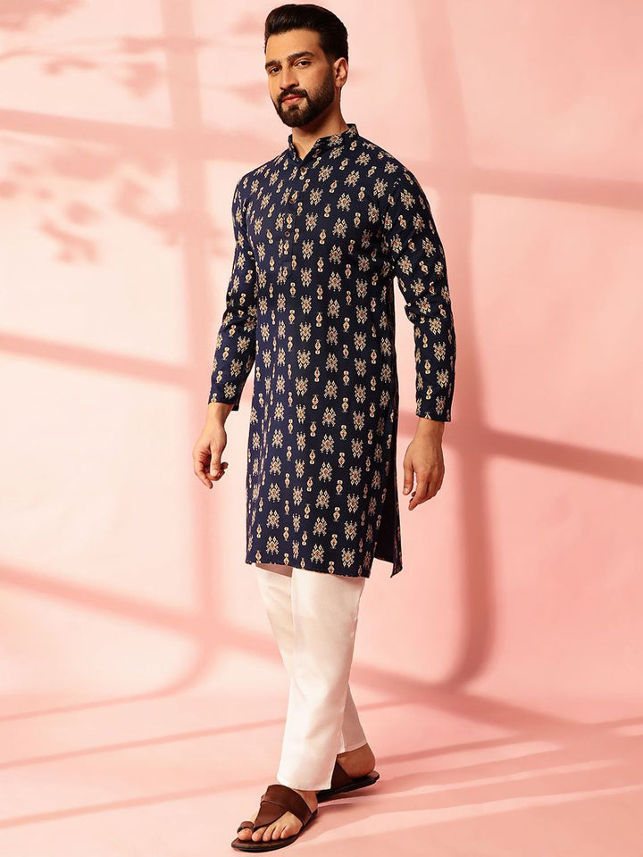 Anouk Men Paisley Printed Regular Kurta with Pyjamas