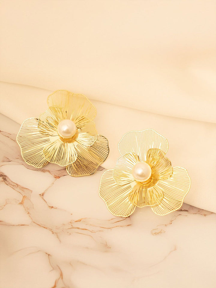 VOGUE PANASH Gold-Plated Pearls Beaded Floral Shaped Studs