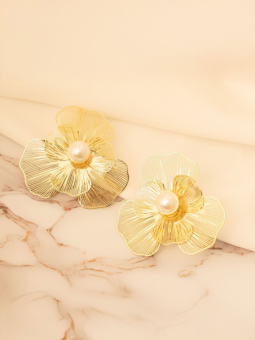 VOGUE PANASH Gold-Plated Pearls Beaded Floral Shaped Studs