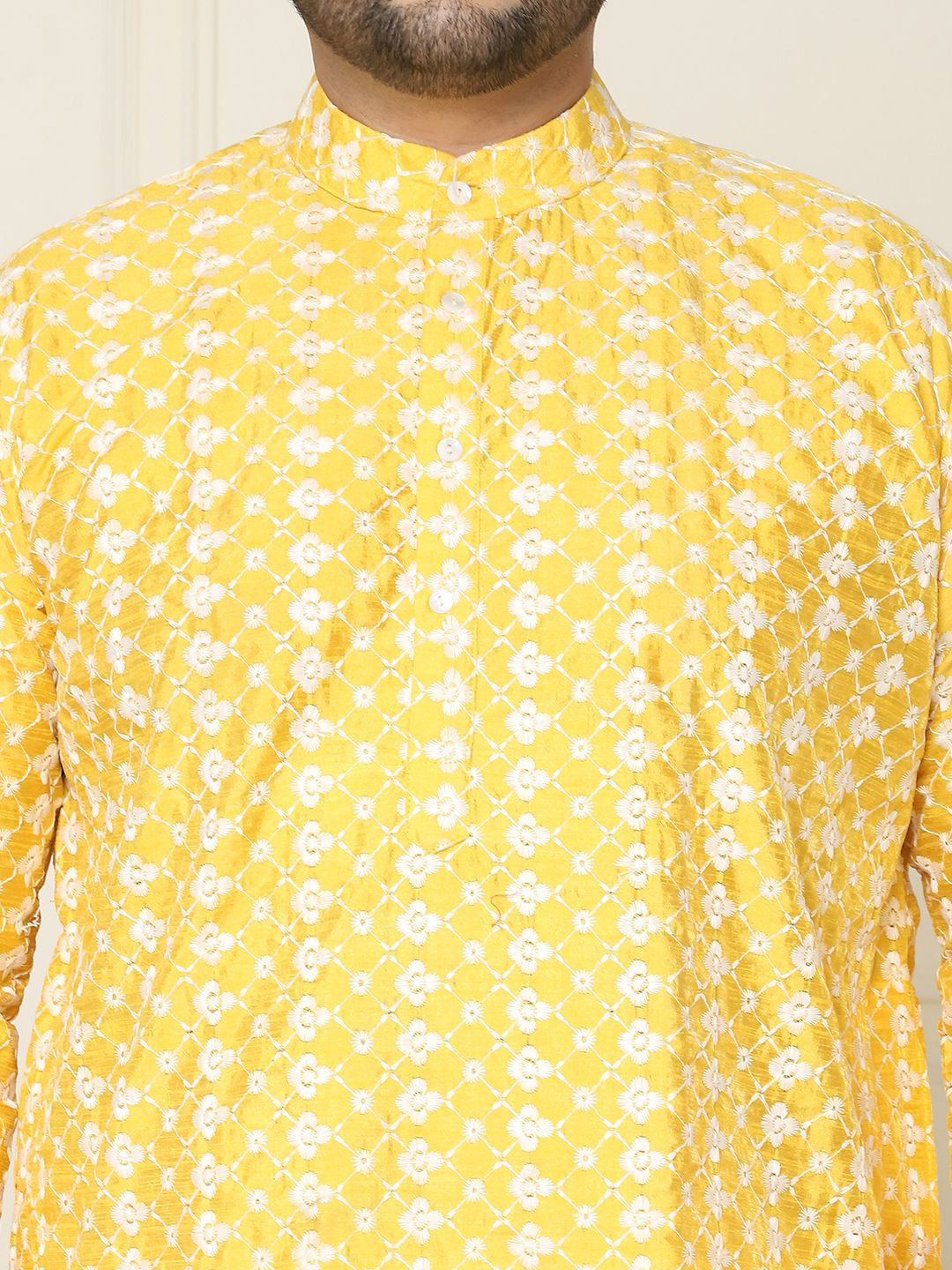 SOJANYA PLUS Floral Embroidered Thread Work Silk Cotton Straight Kurta with Pyjamas