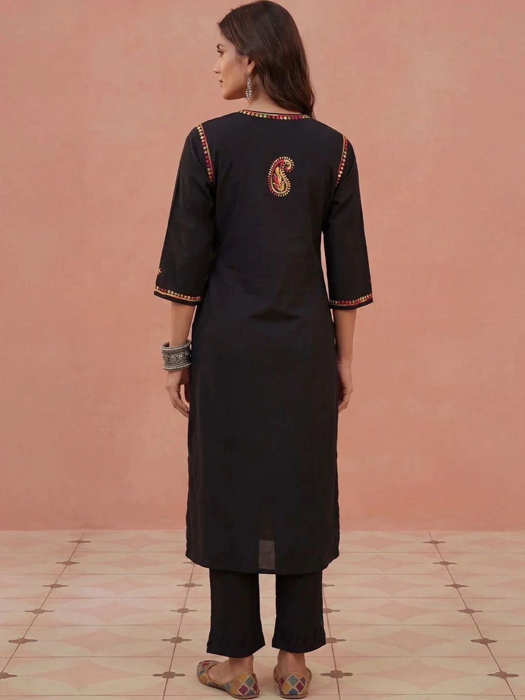 House of Chikankari Women Embroidered Thread Work Kurta