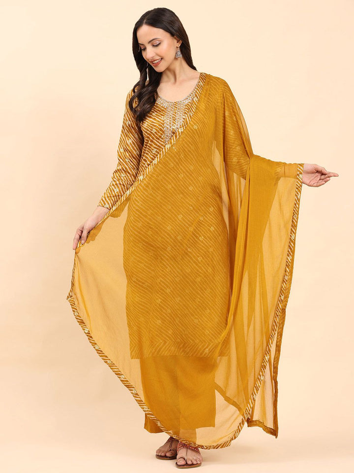 Mamicha Women Floral Printed Regular Pure Cotton Kurta with Palazzos & With Dupatta