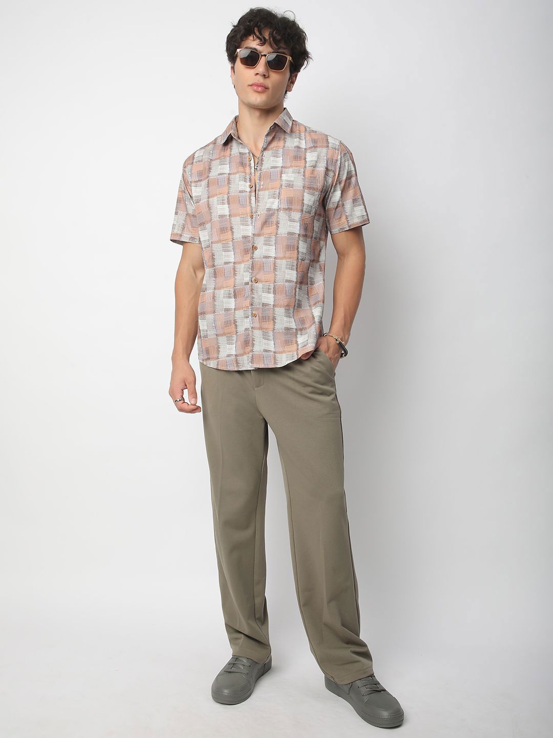 VASTRADO Men Classic Spread Collar Geometric Printed Cotton Slim Fit Casual Shirt