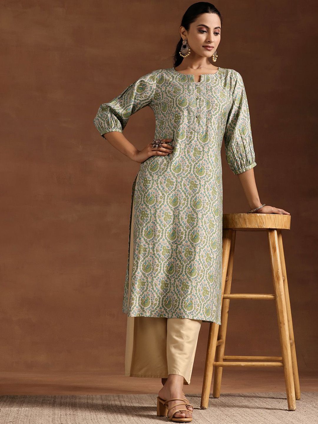 Libas Floral Printed Puff Sleeves Straight Kurta