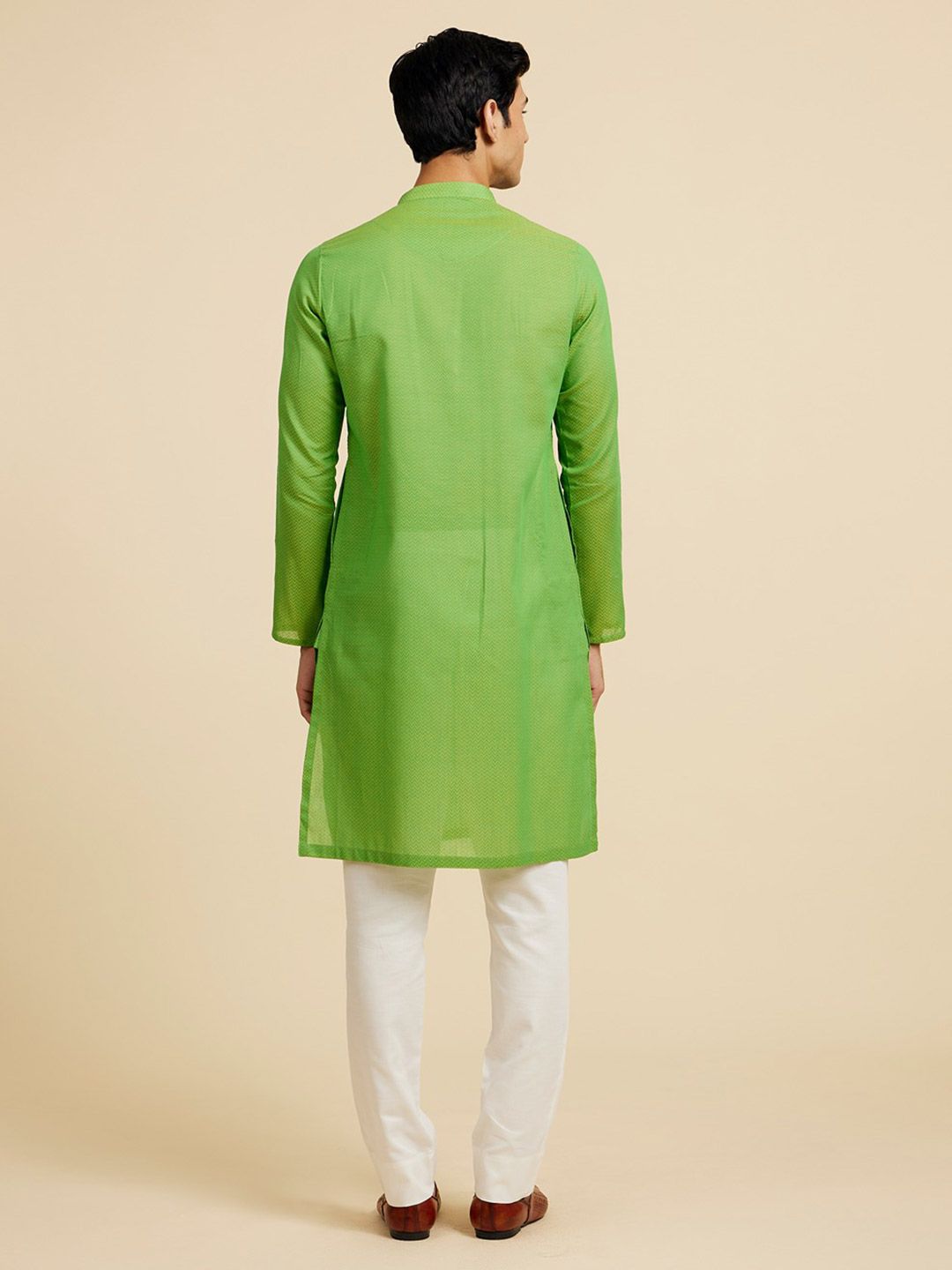 Diwas by Manyavar Chevron Woven Design Mandarin Collar Straight Kurta