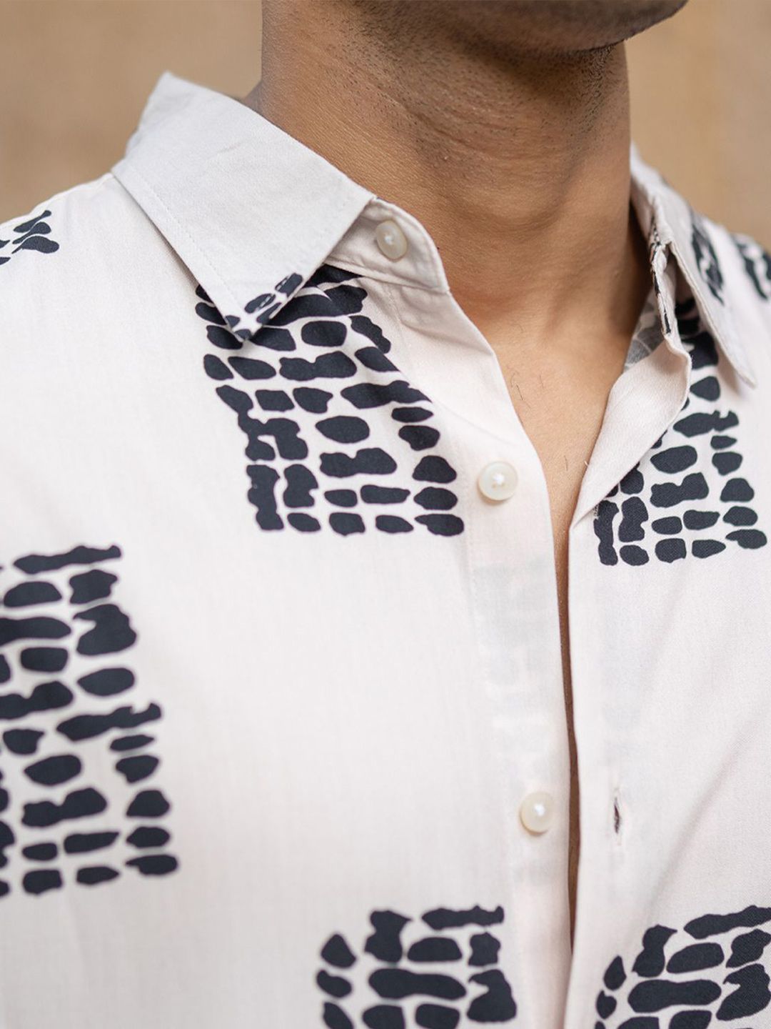 Powerlook Men Abstract Printed Spread Collar Casual Shirt