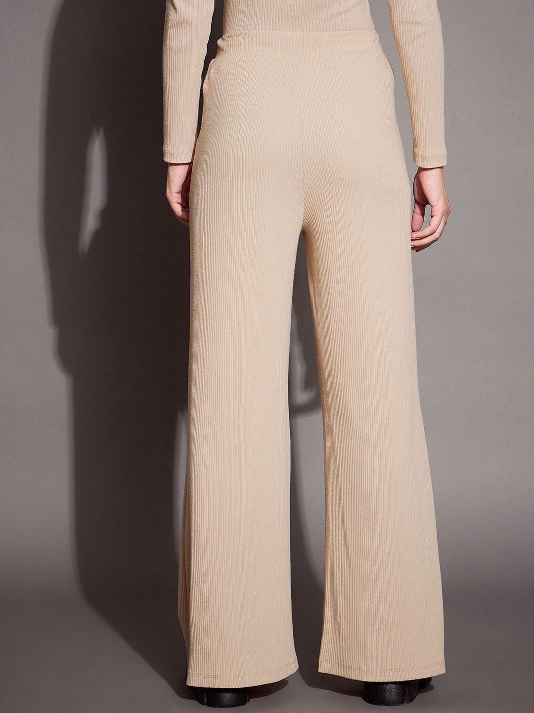 SASSAFRAS BASICS Women Ribbed Relaxed Fit Mid Rise Track Pants