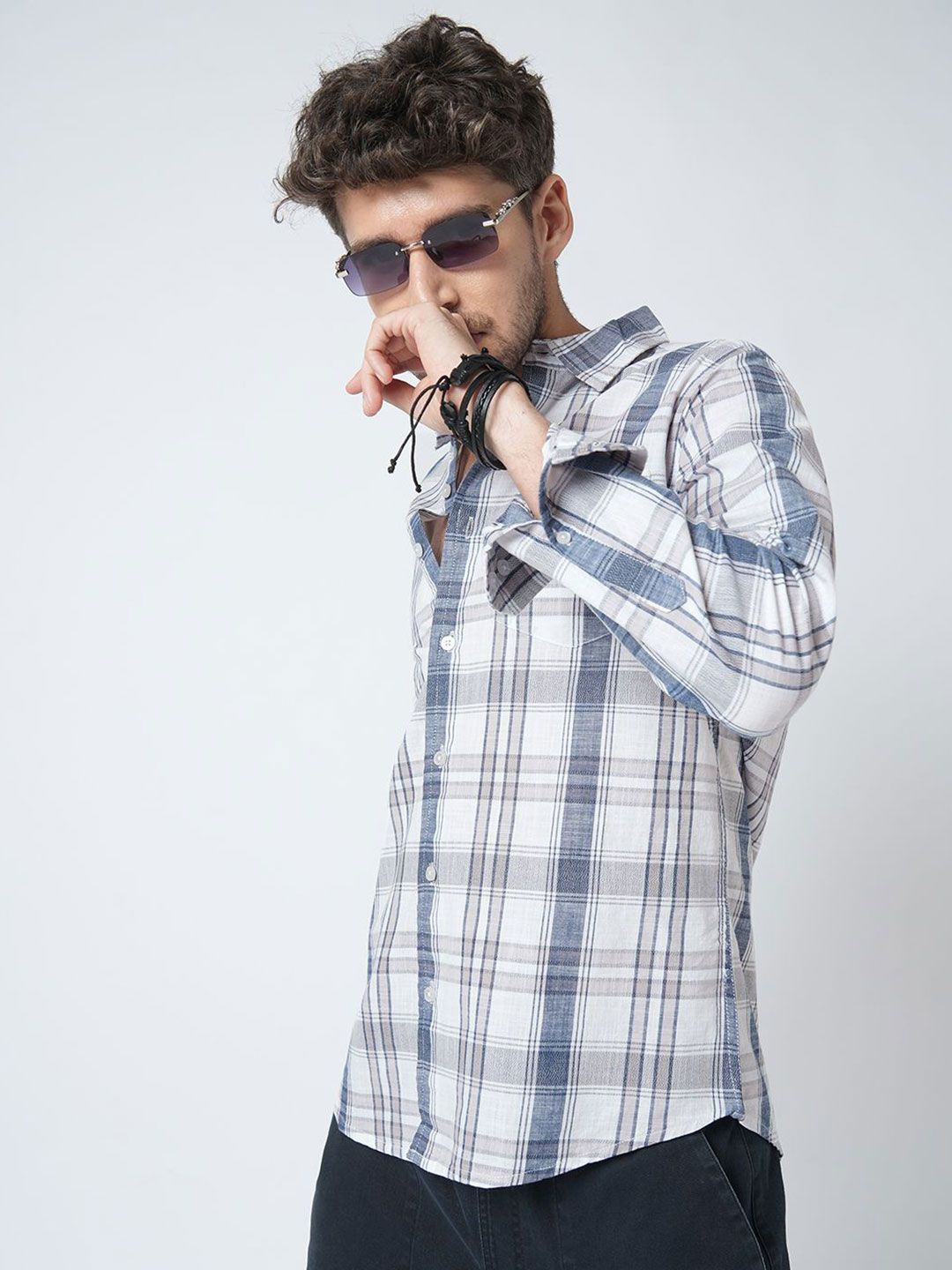 VASTRADO Men Classic Slim Fit Checked Cutaway Collar Cotton Casual Shirt