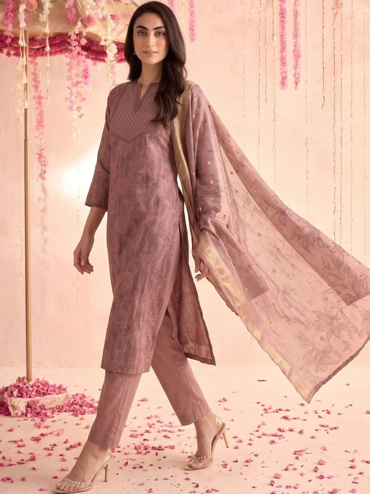 Mamicha Women Printed Regular Kurta with Trousers & With Dupatta