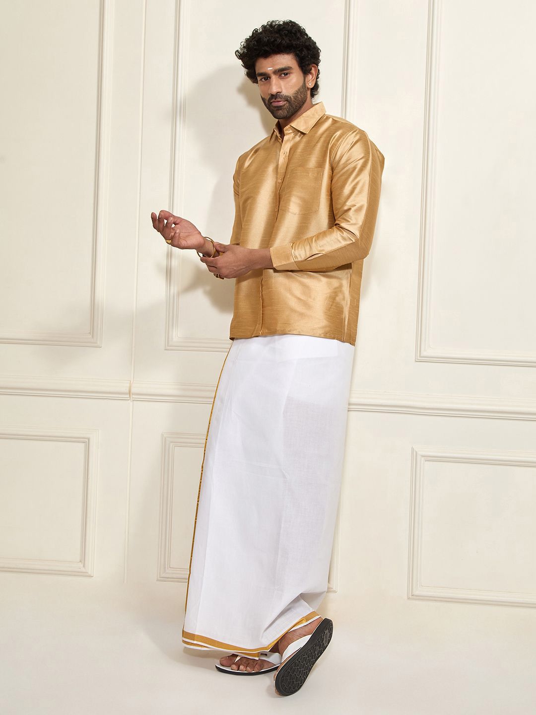 VASTRAMAY Shirt Collar Long Roll-Up Sleeves Shirt With Veshti