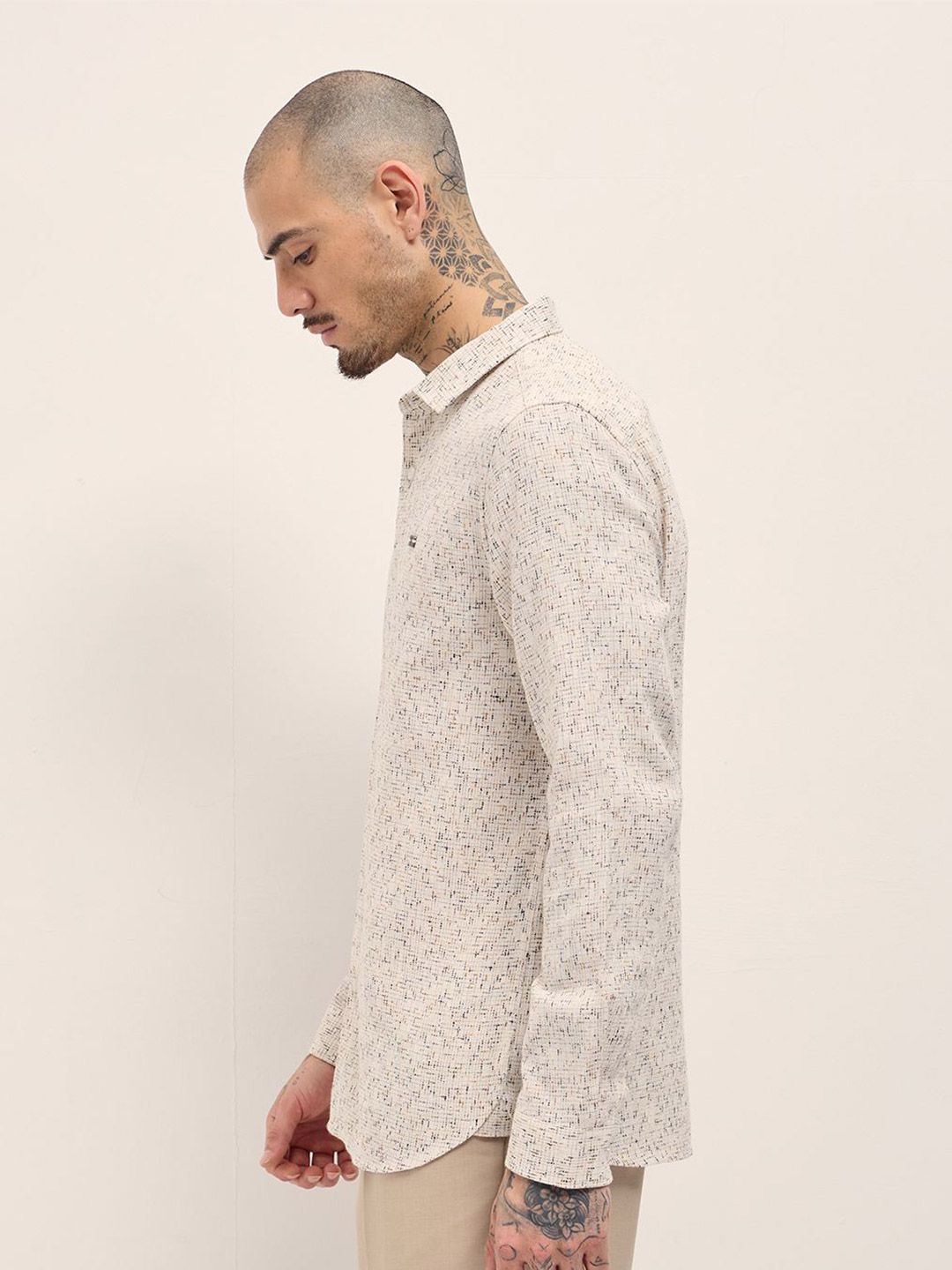 THE BEAR HOUSE Men Slim Fit Abstract Printed Spread Collar Casual Shirt