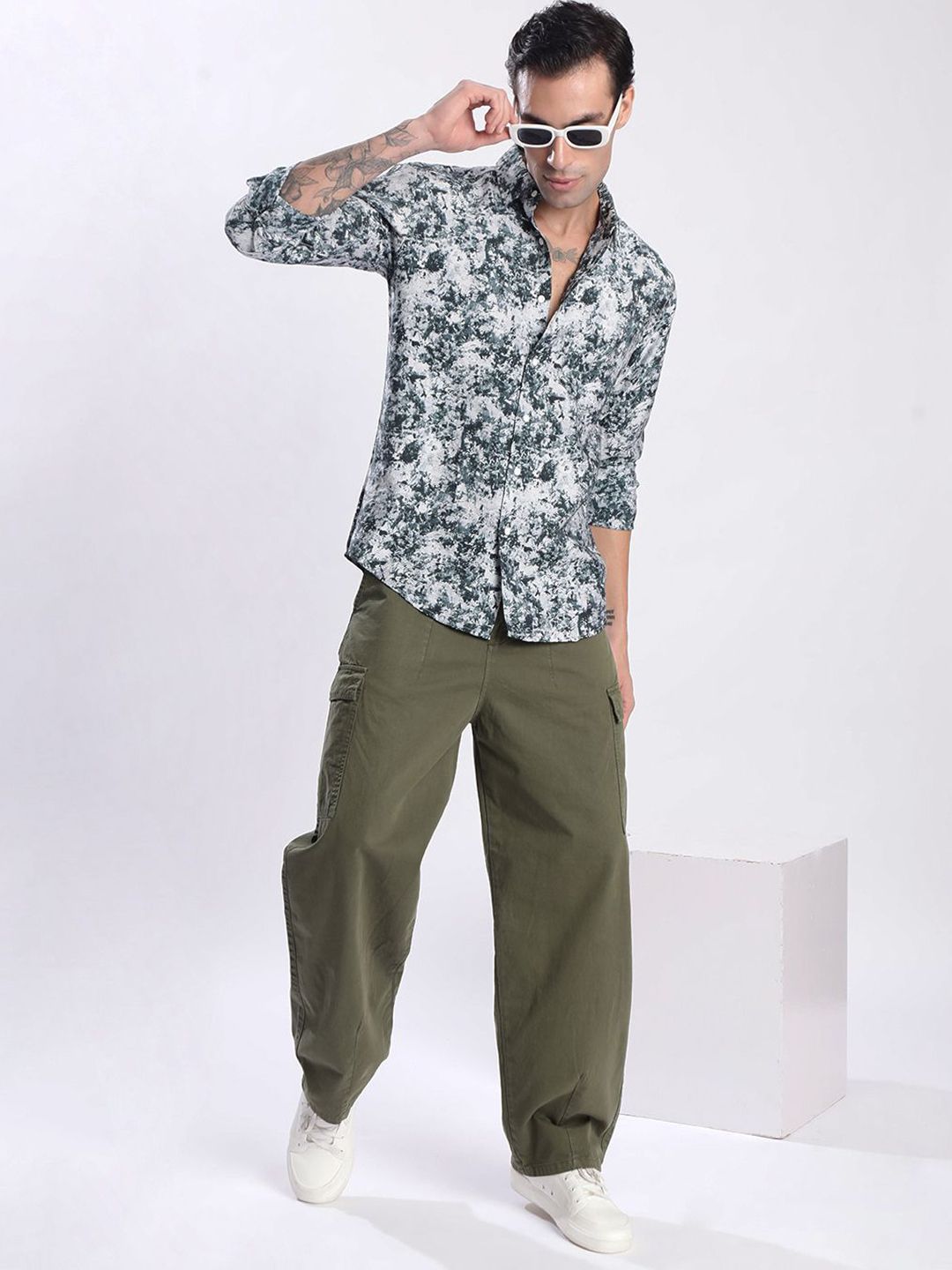 Bene Kleed Men Loose  Balloon Fit Cotton Cargo Trousers