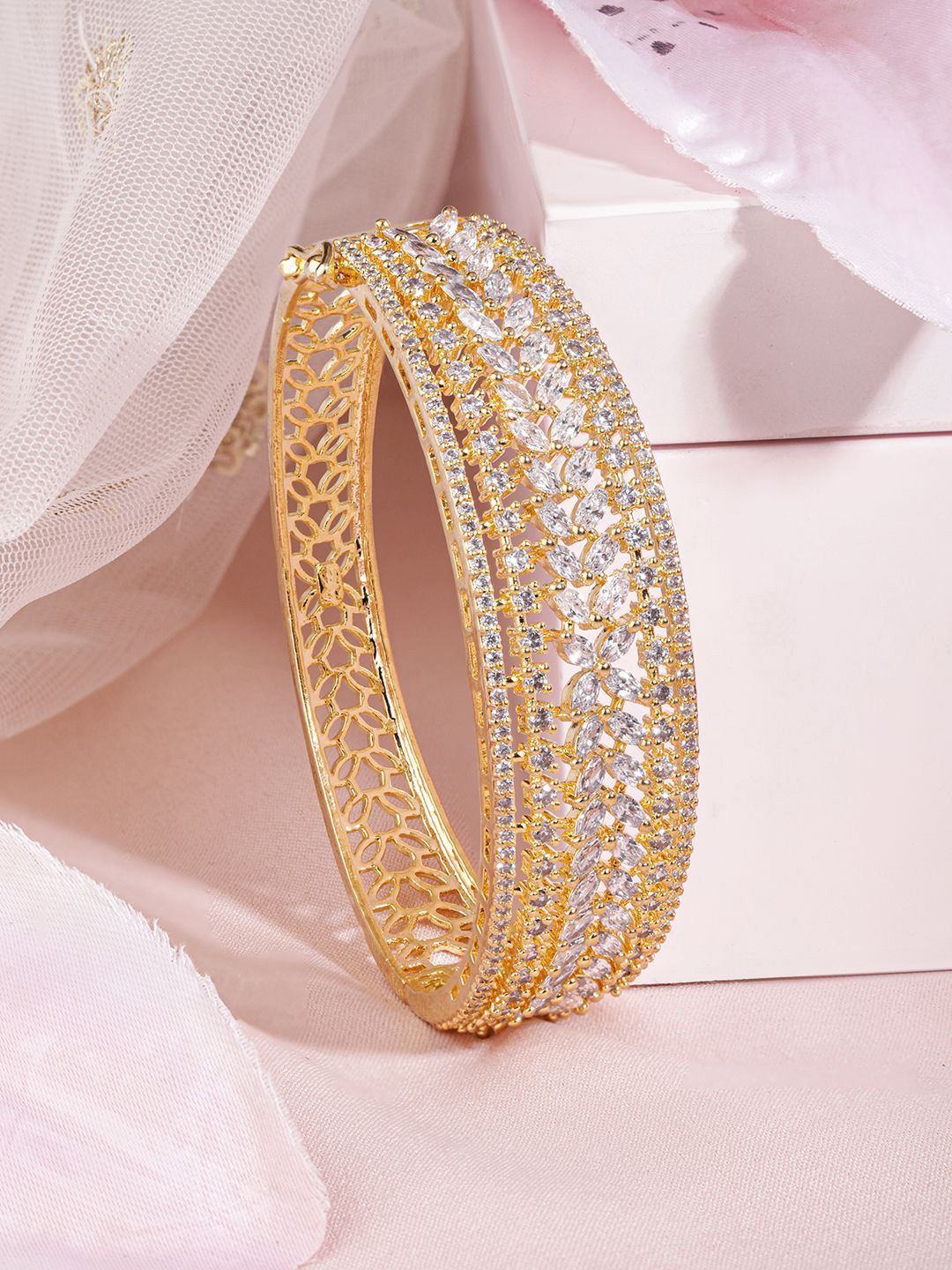 Rubans Gelang Bergelang Zirconia-Bertenaga Rubans Gold