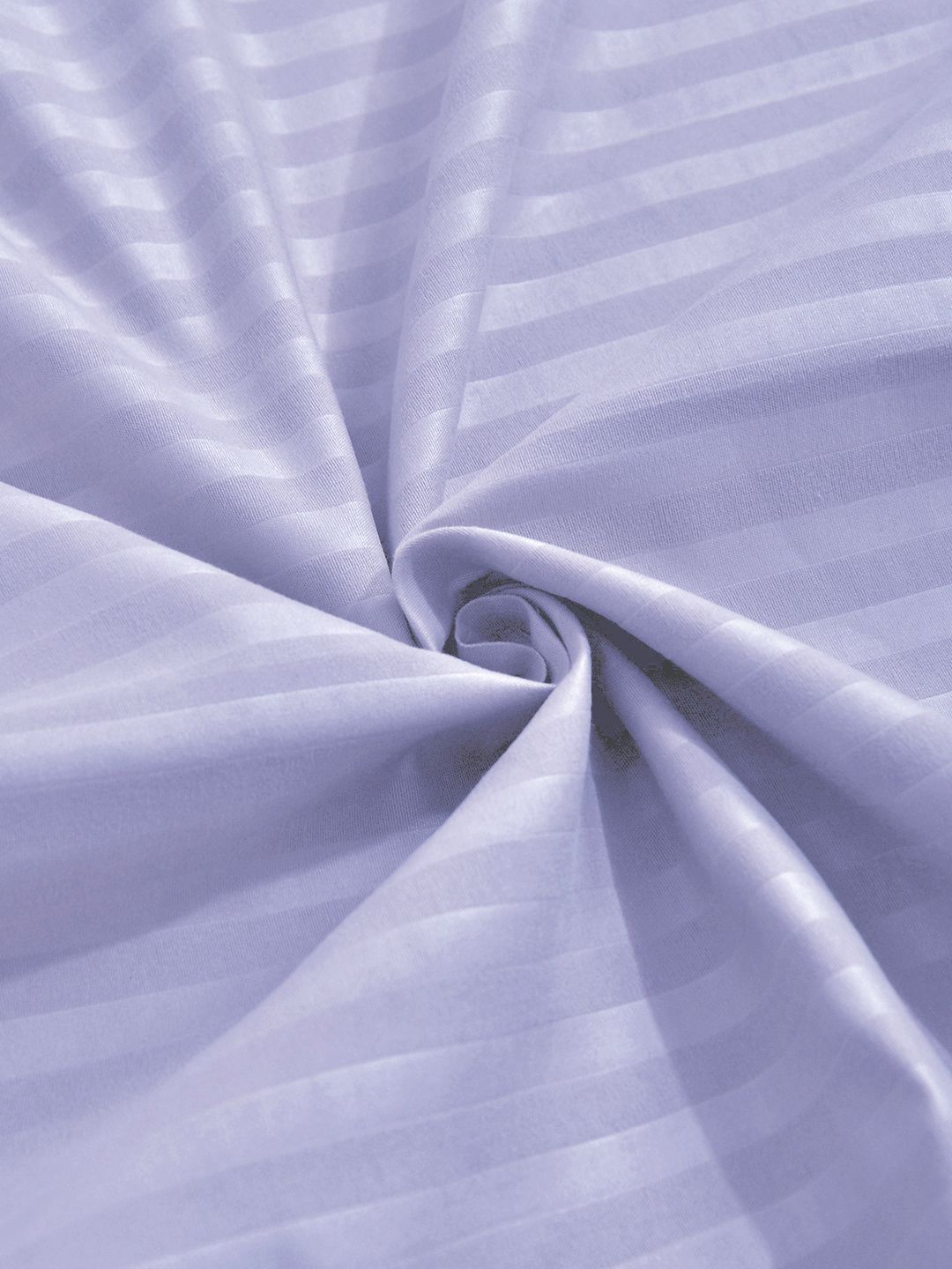 KLOTTHE Lavender Striped 300 TC King Size Bedsheet with 2 Pillow Covers
