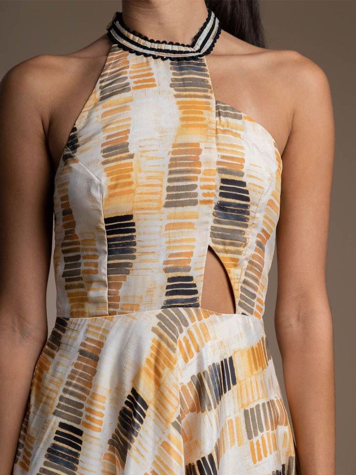 Mamicha Print Halter Neck Crepe Fit & Flare Dress