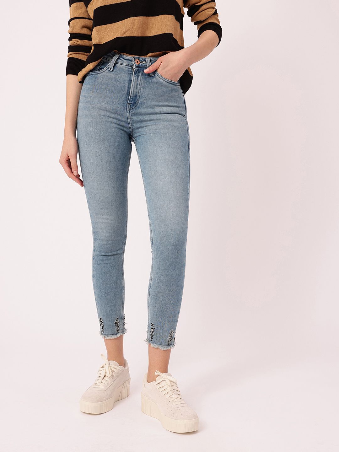 DressBerry Women Street Skinny Fit Ripped Faded Jeans