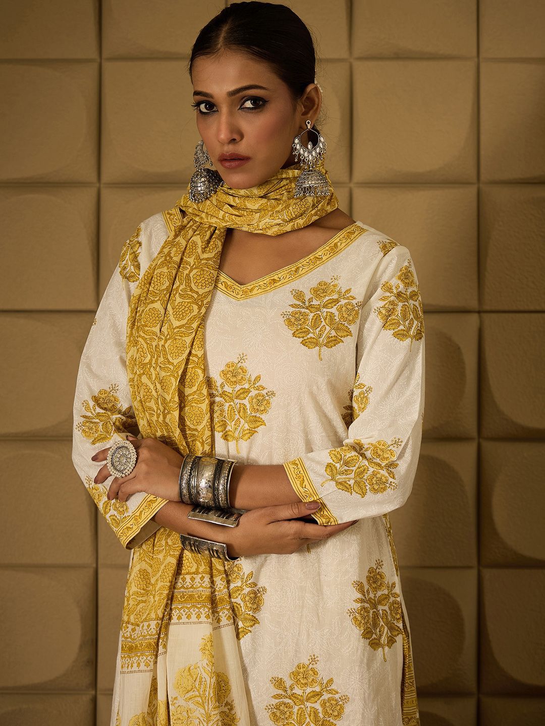 Indo Era Floral Printed V-Neck Pure Cotton Straight Kurta With Salwar & Dupatta