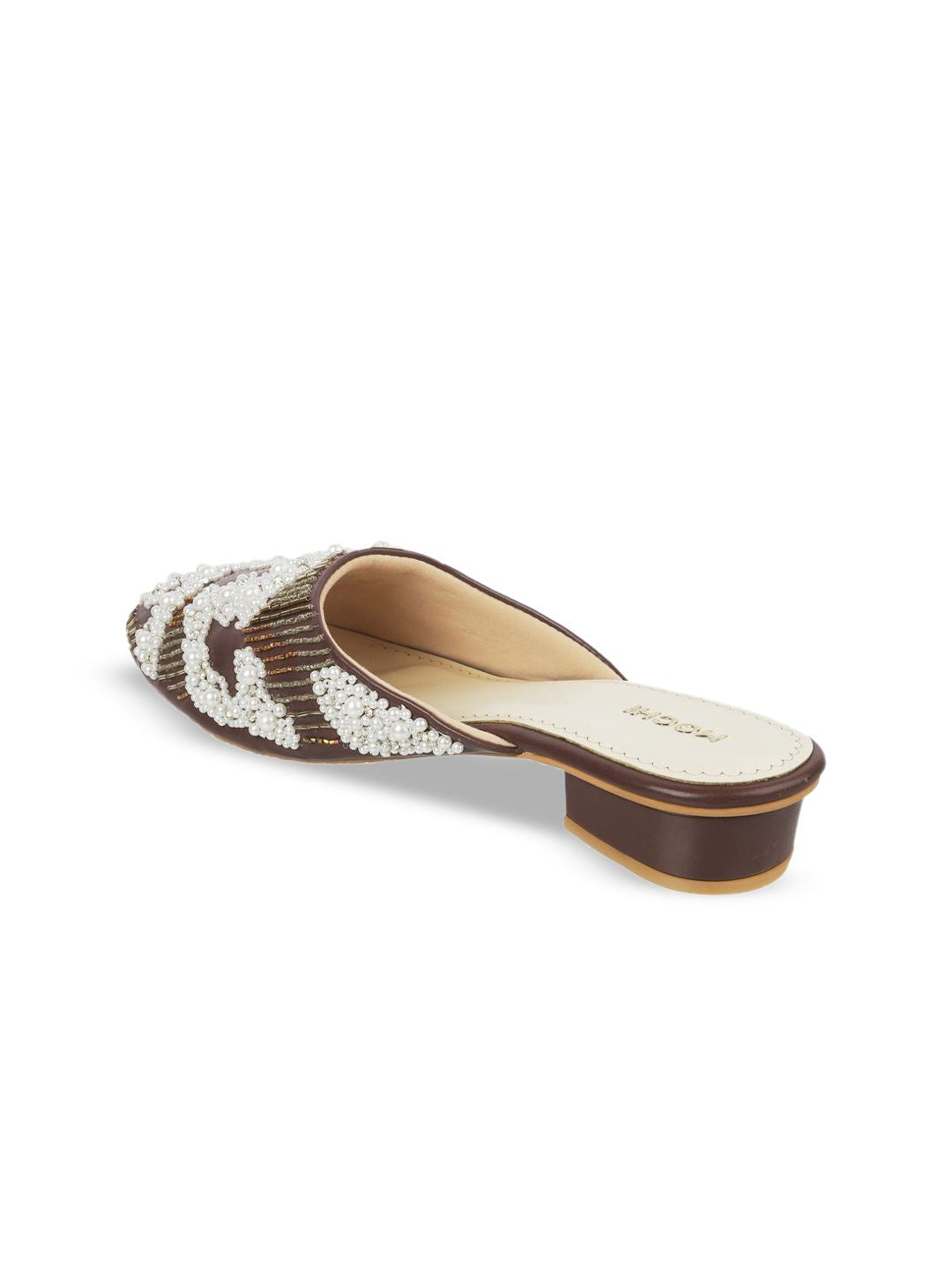 Mochi Women Printed Block Pumps